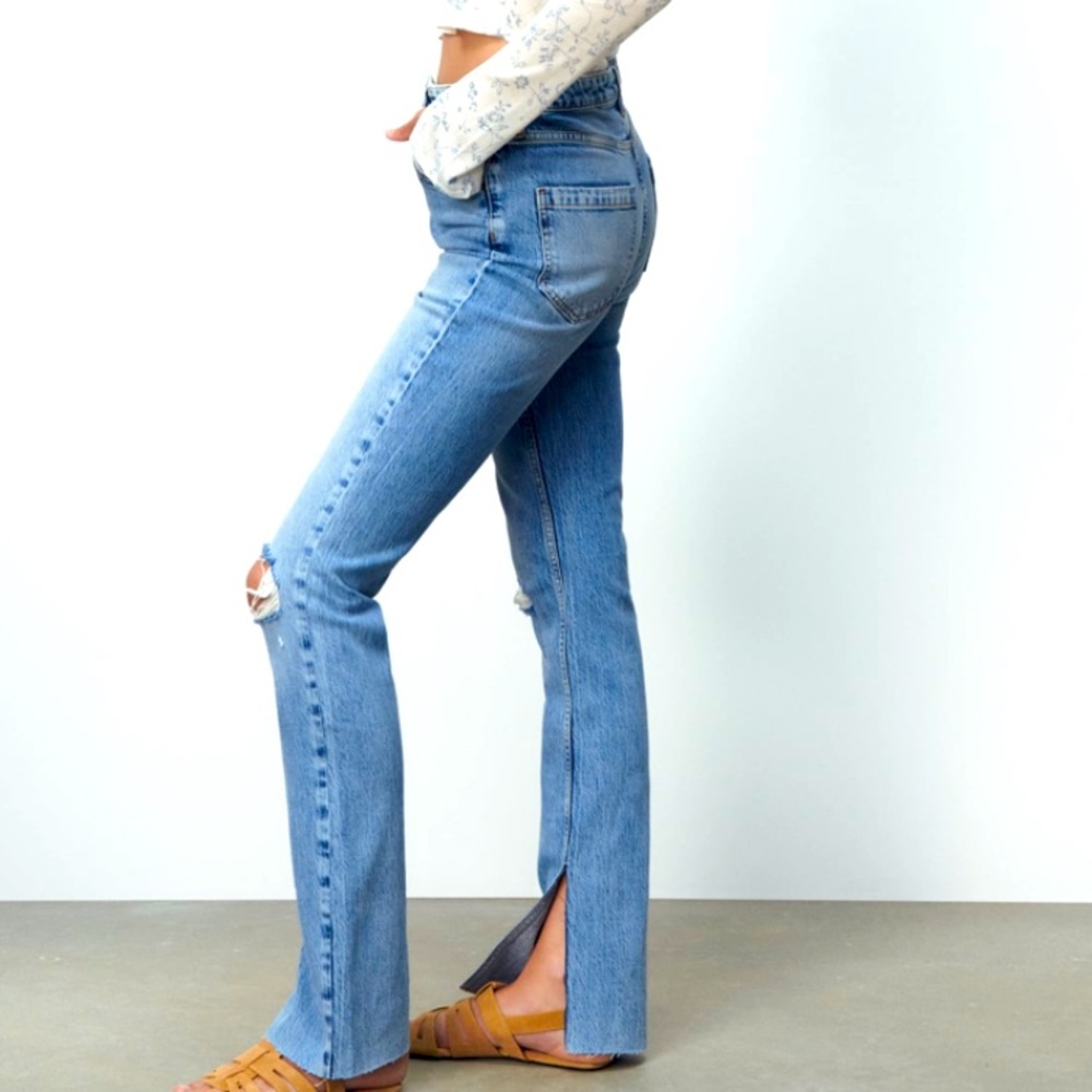 High waisted jeans